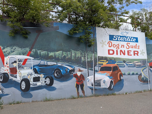Photo of Dog N Suds Restaurant - 1172 Broadway Ave S, Williams Lake, BC V2G 1A2